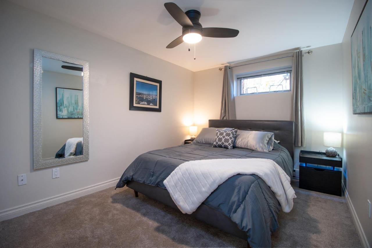 Bright Private Suite Near Departure Bay Beach Nanaimo Bagian luar foto